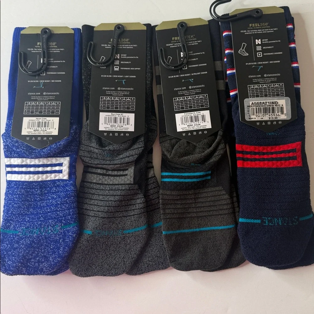 Stance Assortment of 4 Pairs of Performance Crew Socks Size Small